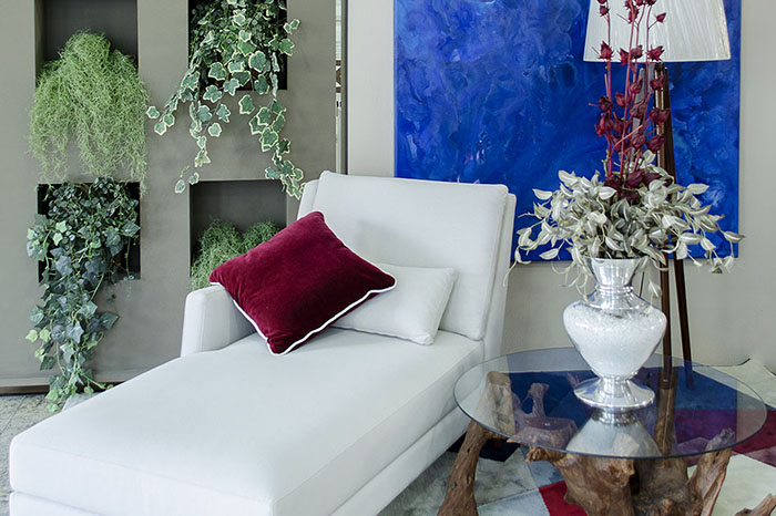 Chaise e mesa tronco